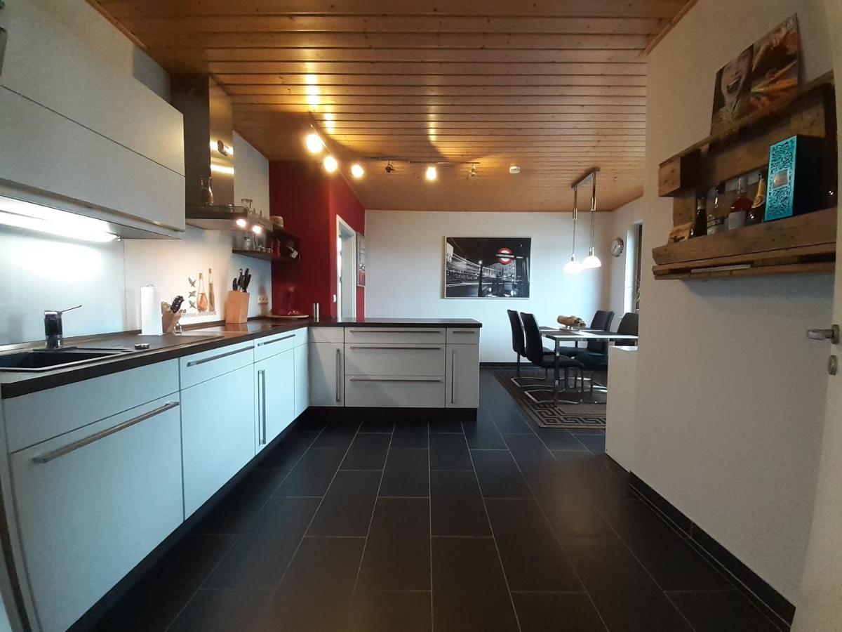 Terrasse Parkplatz Wallbox Nuerburgring * Herresbach